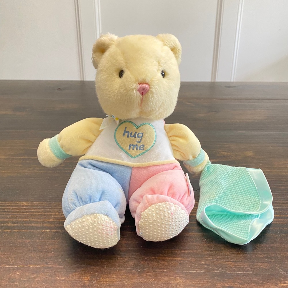 Eden Vintage‎ Pastel Colorblock Musical Teddy Bear Hug Me Heart Plush Blanket